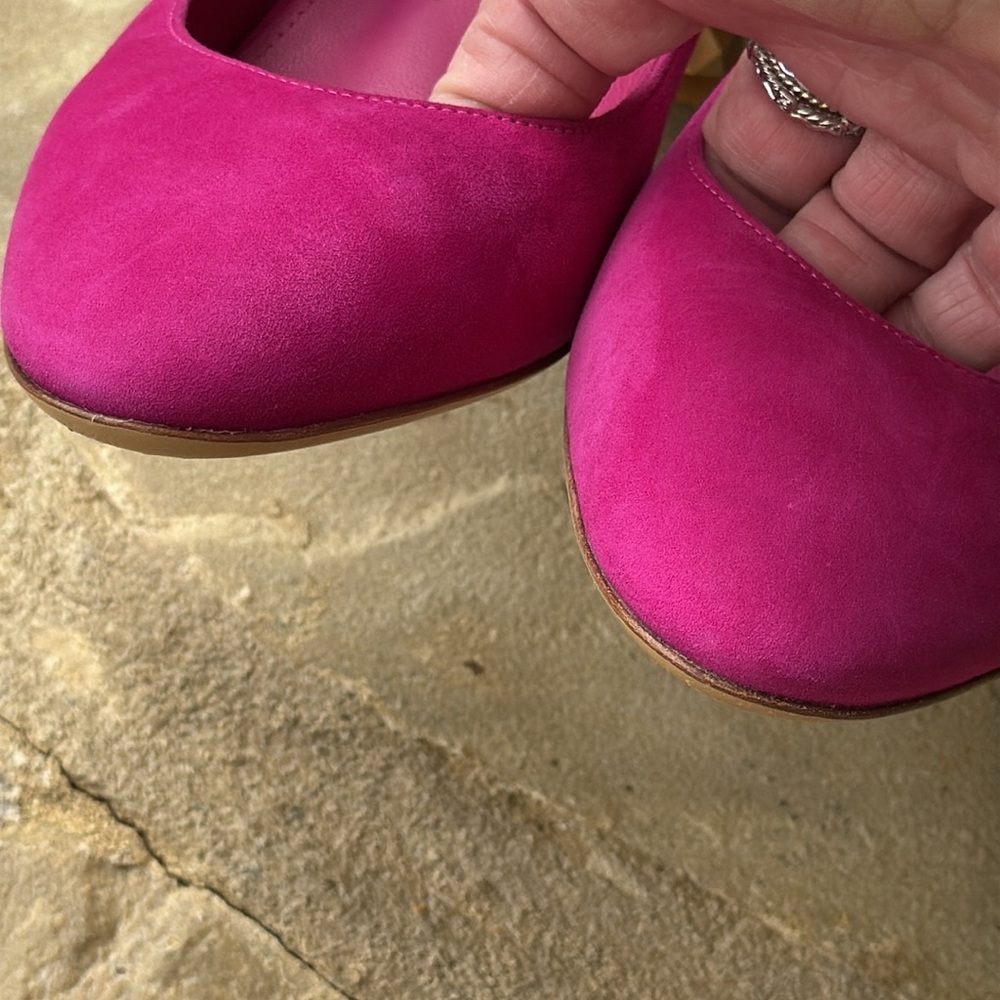 Salvatore Ferragamo Ortensia 55 Suede Pumps - Picture 6 of 16